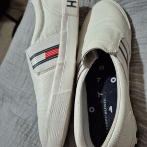 Tommy Hilfiger Men's Cream Slip-On Loafers
